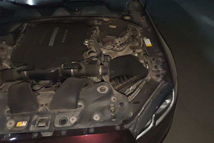 Used Jaguar XJ 2016 XJL 3.0 SC Two-Wheel-Drive Elegant Business Edition Engine Bay Left
