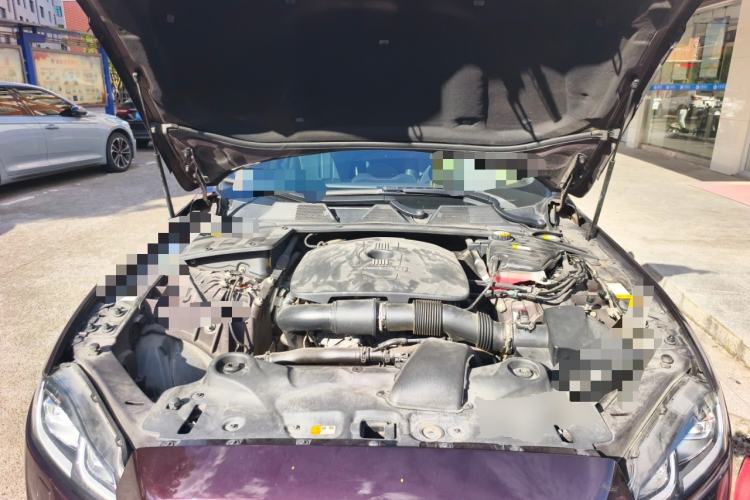Used Jaguar XJ 2016 XJL 2.0T Two-Wheel-Drive Elegant Business Edition Engine Bay