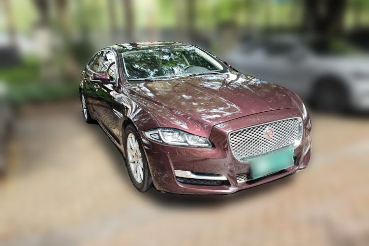 Used Jaguar XJ 2016 XJL 2.0T Two-Wheel-Drive Elegant Business Edition Exterior 2
