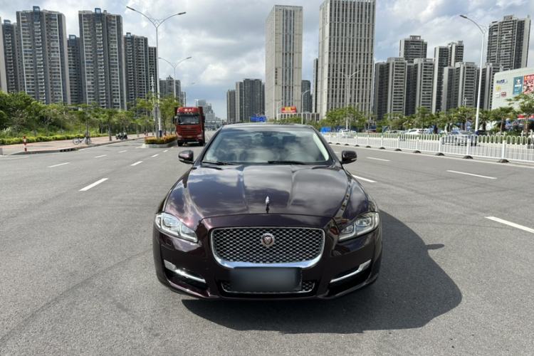 Used Jaguar XJ 2016 XJL 3.0 SC Two-Wheel-Drive Elegant Business Edition Exterior 2