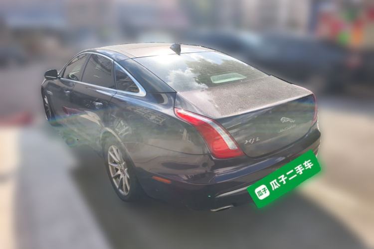 Used Jaguar XJ 2016 XJL 2.0T Two-Wheel-Drive Elegant Business Edition Exterior 3