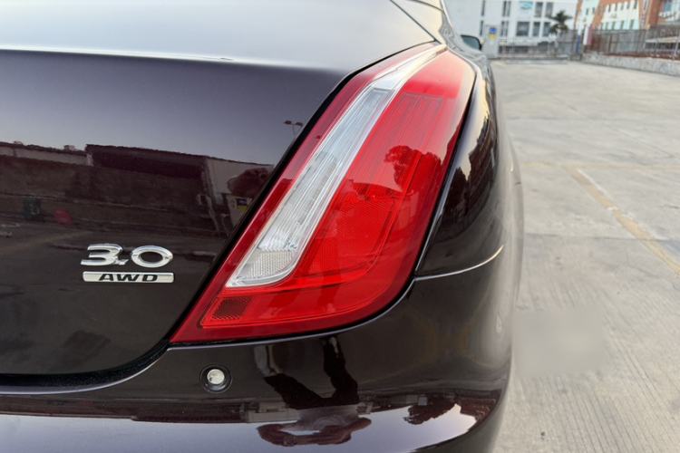 Used Jaguar XJ 2016 XJL 3.0 SC Four-Wheel Drive Panoramic Business Edition Exterior 4