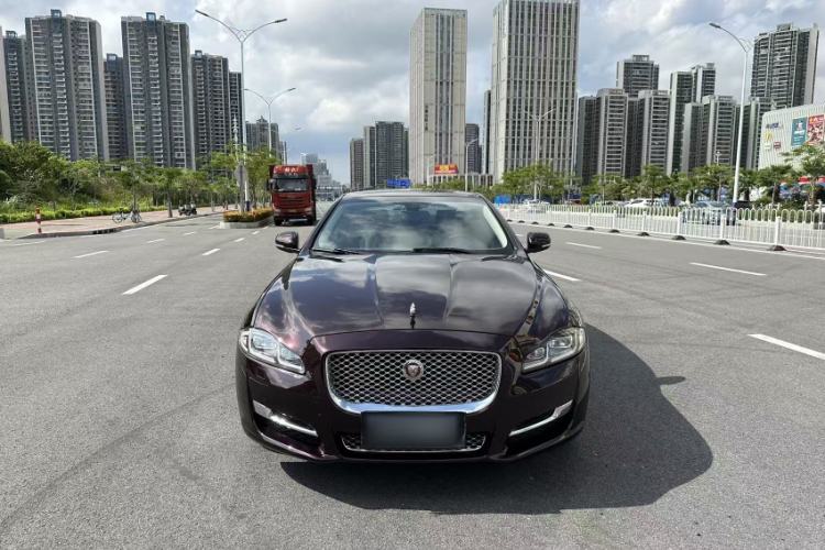 Used Jaguar XJ 2016 XJL 3.0 SC Two-Wheel-Drive Elegant Business Edition Exterior 4
