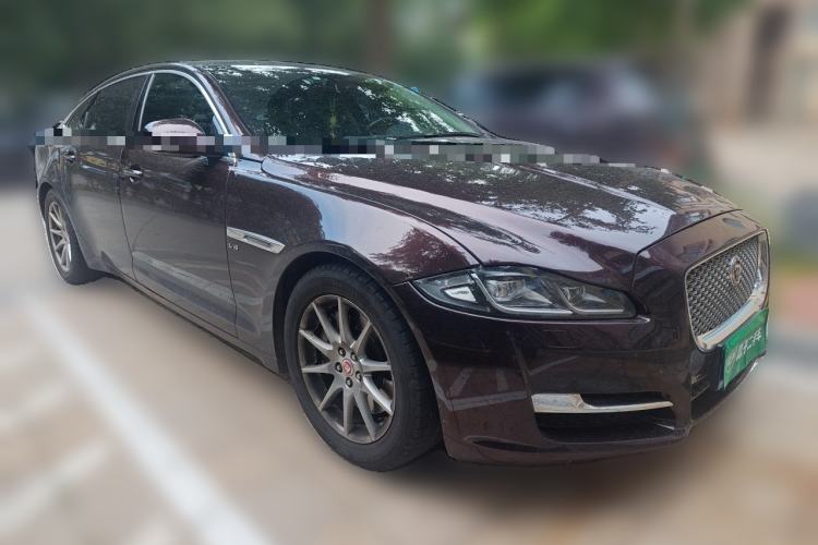 Used Jaguar XJ 2016 XJL 3.0 SC Two-Wheel-Drive Elegant Business Edition Front Right 45 Deg