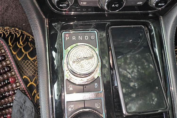 Used Jaguar XJ 2016 XJL 2.0T Two-Wheel-Drive Elegant Business Edition Gear Lever