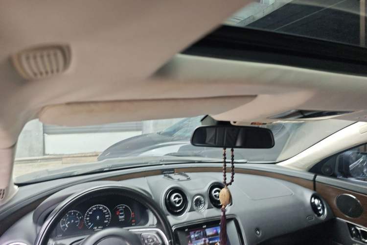 Used Jaguar XJ 2016 XJL 2.0T Two-Wheel-Drive Elegant Business Edition Headliner