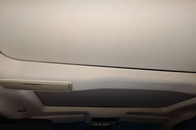 Used Jaguar XJ 2016 XJL 3.0 SC Two-Wheel-Drive Elegant Business Edition Headliner