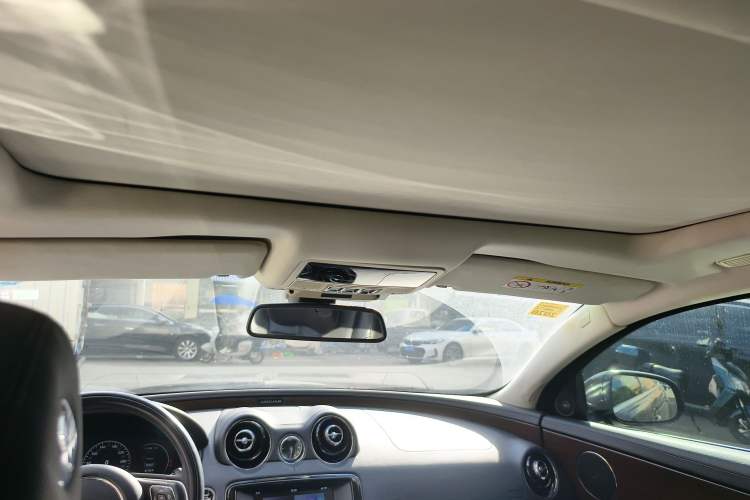 Used Jaguar XJ 2016 XJL 2.0T Two-Wheel-Drive Elegant Business Edition Headliner