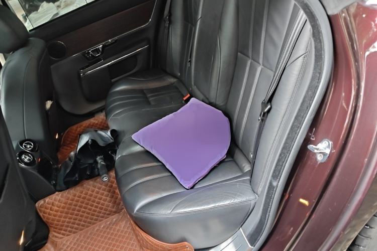 Used Jaguar XJ 2016 XJL 2.0T Two-Wheel-Drive Elegant Business Edition Interior 4