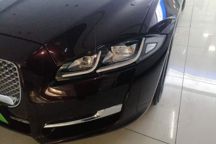 Used Jaguar XJ 2016 XJL 2.0T Two-Wheel-Drive Elegant Business Edition Left Front Headlight