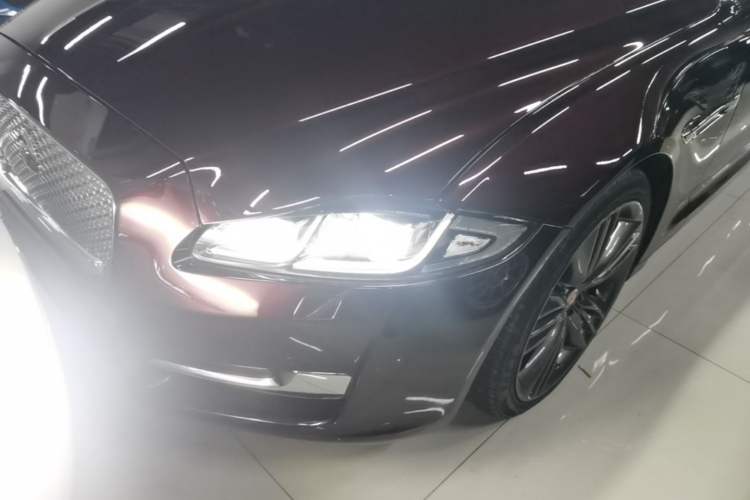 Used Jaguar XJ 2016 XJL 2.0T Two-Wheel-Drive Elegant Business Edition Left Front Headlight