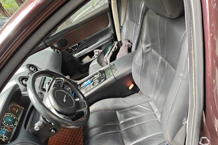 Used Jaguar XJ 2016 XJL 2.0T Two-Wheel-Drive Elegant Business Edition Left Front Seat