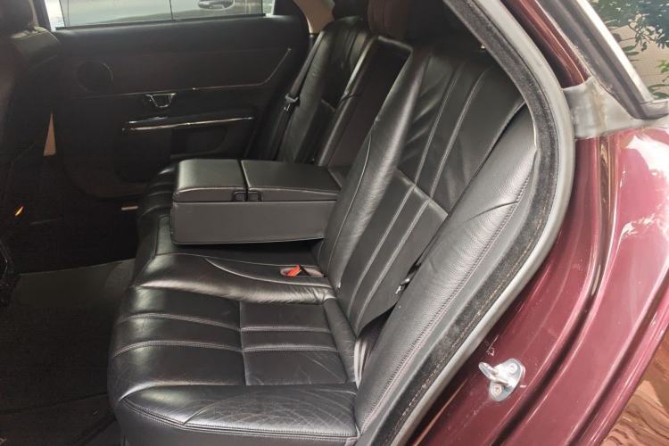 Used Jaguar XJ 2016 XJL 3.0 SC Two-Wheel-Drive Elegant Business Edition Left Rear Seat