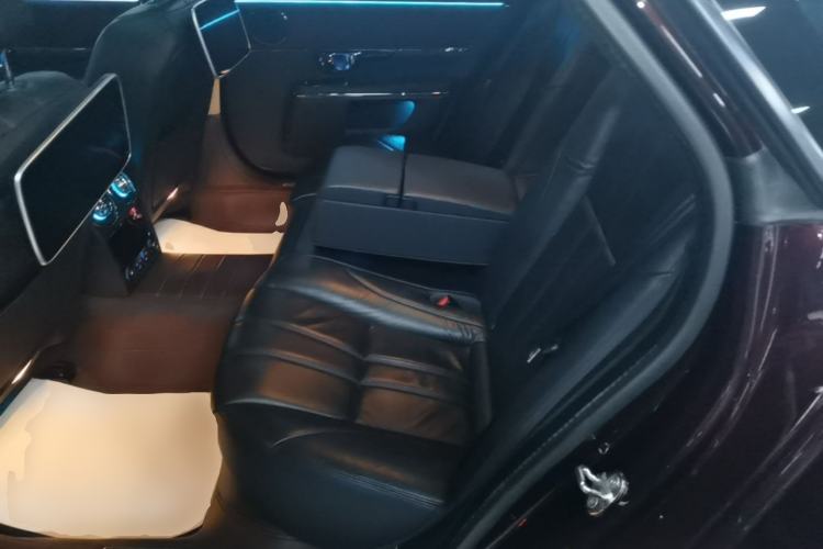 Used Jaguar XJ 2016 XJL 2.0T Two-Wheel-Drive Elegant Business Edition Left Rear Seat
