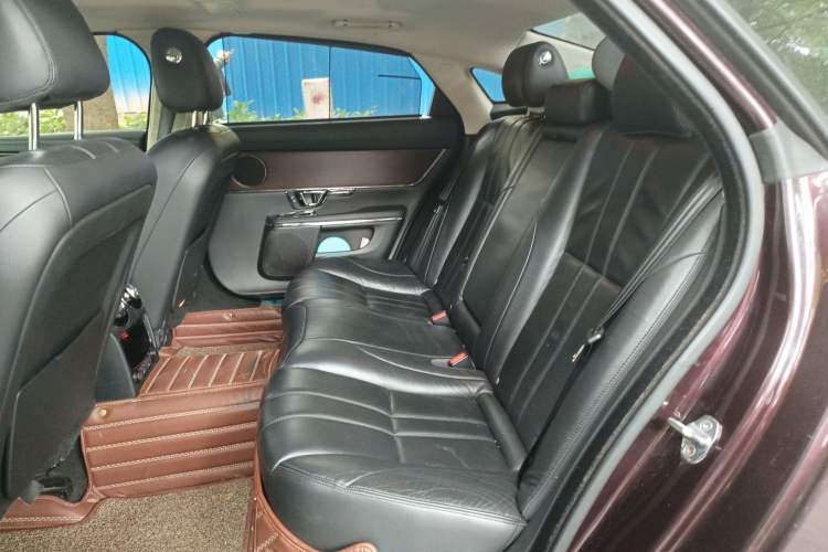 Used Jaguar XJ 2016 XJL 3.0 SC Two-Wheel-Drive Elegant Business Edition Left Rear Seat