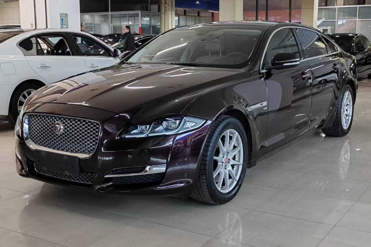 Used Jaguar XJ 2016 XJL 2.0T Two-Wheel-Drive Elegant Business Edition Guazi used car, China used car export, Used car for sale, Used  cars, Cheapest cars for sale