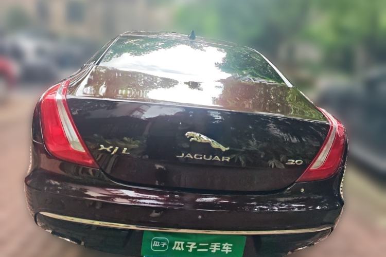 Used Jaguar XJ 2016 XJL 3.0 SC Two-Wheel-Drive Elegant Business Edition Rear