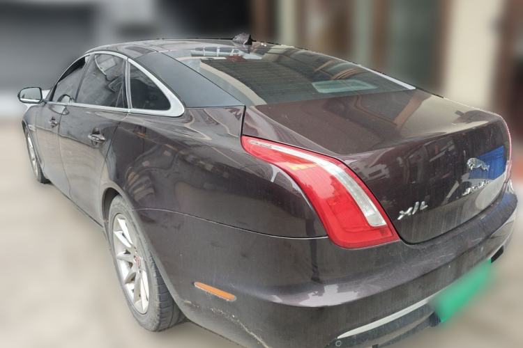 Used Jaguar XJ 2016 XJL 2.0T Two-Wheel-Drive Elegant Business Edition Rear Left 45 Deg