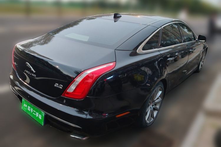 Used Jaguar XJ 2016 XJL 3.0 SC Four-Wheel Drive Panoramic Business Edition Rear Right 45 Deg
