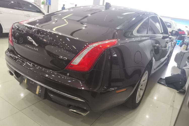 Used Jaguar XJ 2016 XJL 3.0 SC Two-Wheel-Drive Elegant Business Edition Rear Right 45 Deg
