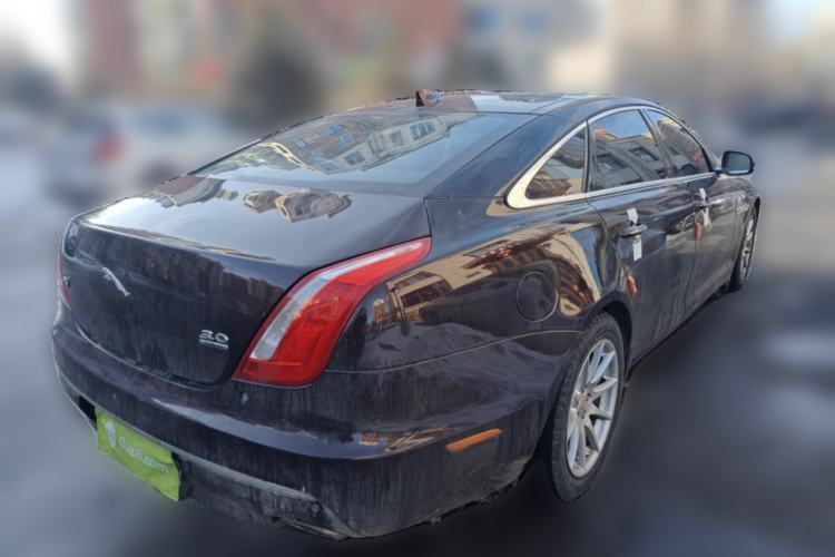 Used Jaguar XJ 2016 XJL 2.0T Two-Wheel-Drive Elegant Business Edition Rear Right 45 Deg