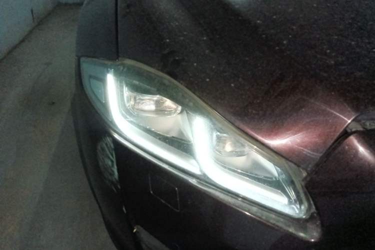 Used Jaguar XJ 2016 XJL 3.0 SC Two-Wheel-Drive Elegant Business Edition Right Front Headlight