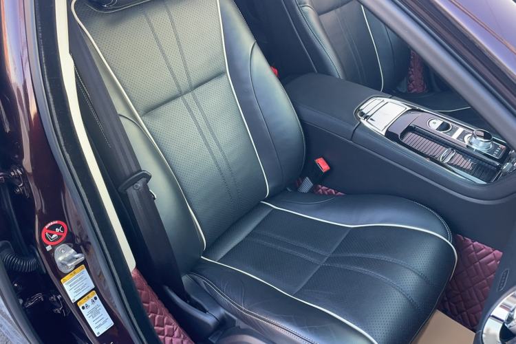 Used Jaguar XJ 2016 XJL 3.0 SC Four-Wheel Drive Panoramic Business Edition Right Front Seat