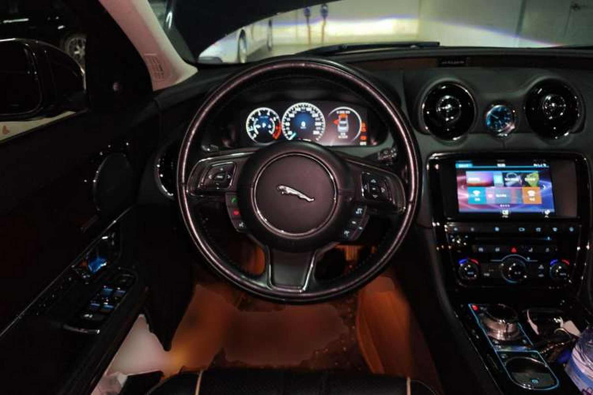 Used Jaguar XJ 2016 XJL 3.0 SC Four-Wheel Drive Panoramic Business Edition Steering Wheel