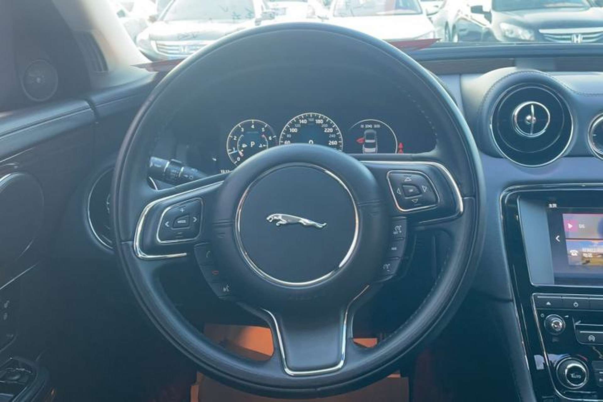 Used Jaguar XJ 2016 XJL 3.0 SC Four-Wheel Drive Panoramic Business Edition Steering Wheel