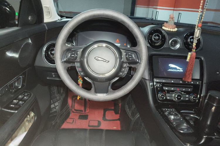 Used Jaguar XJ 2016 XJL 2.0T Two-Wheel-Drive Elegant Business Edition Steering Wheel