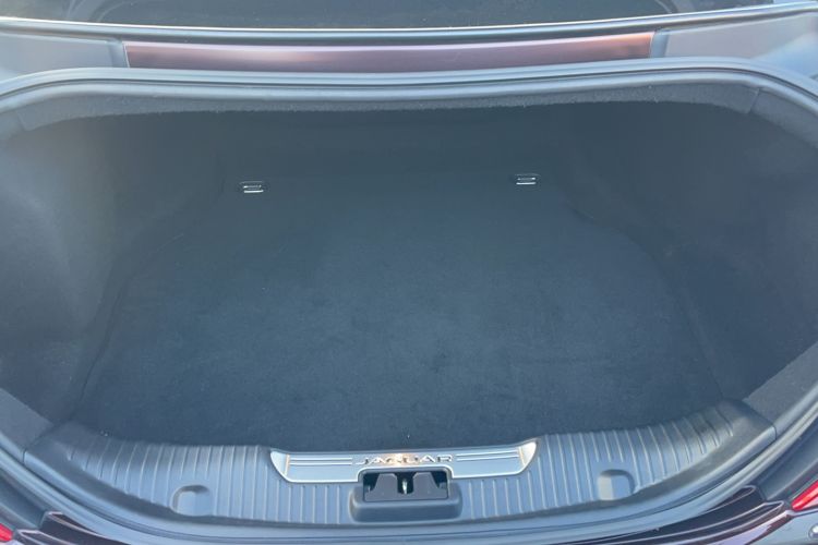 Used Jaguar XJ 2016 XJL 3.0 SC Four-Wheel Drive Panoramic Business Edition Trunk