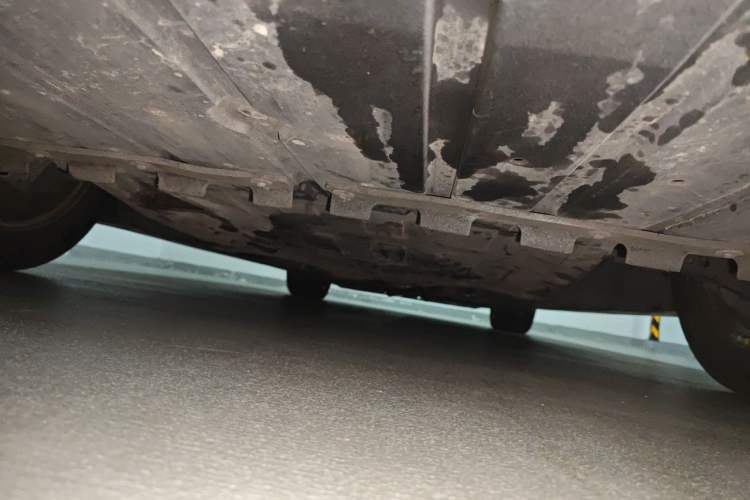 Used Jaguar XJ 2016 XJL 3.0 SC Two-Wheel-Drive Elegant Business Edition Chassis Front