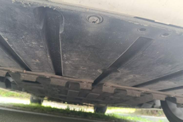 Used Jaguar XJ 2016 XJL 2.0T Two-Wheel-Drive Elegant Business Edition Chassis Front
