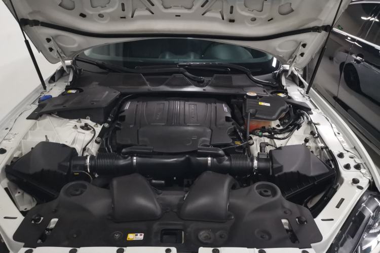 Used Jaguar XJ 2016 XJL 3.0 SC Two-Wheel-Drive Elegant Business Edition Engine Bay