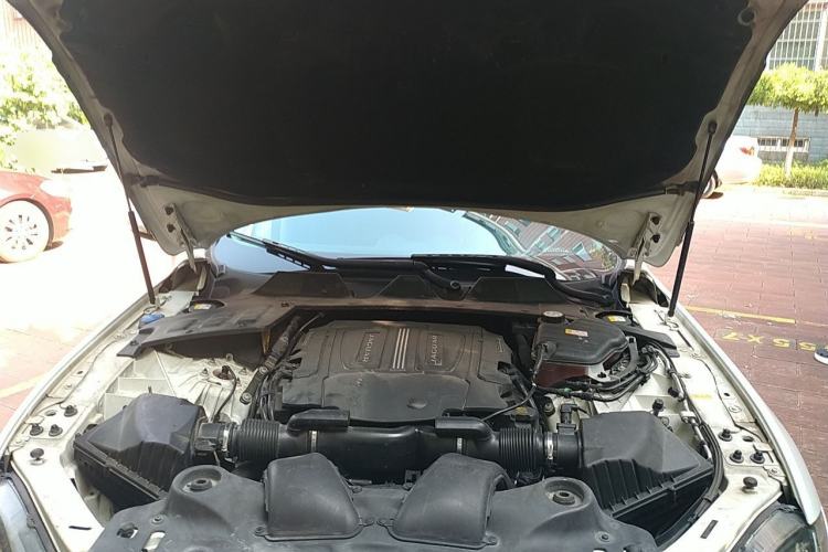 Used Jaguar XJ 2016 XJL 3.0 SC Two-Wheel-Drive Elegant Business Edition Engine Bay