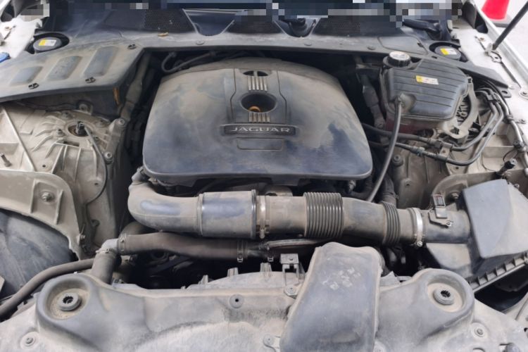 Used Jaguar XJ 2016 XJL 2.0T Two-Wheel-Drive Elegant Business Edition Engine Bay