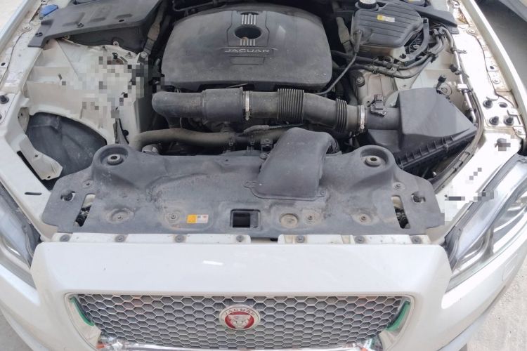 Used Jaguar XJ 2016 XJL 2.0T Two-Wheel-Drive Elegant Business Edition Engine Bay