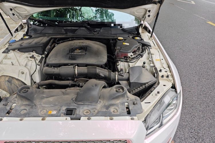 Used Jaguar XJ 2016 XJL 2.0T Two-Wheel-Drive Elegant Business Edition Engine Bay Left