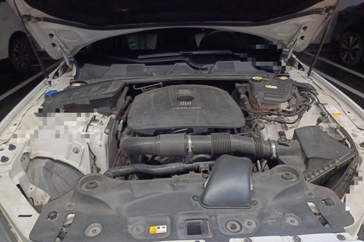 Used Jaguar XJ 2016 XJL 2.0T Two-Wheel-Drive Elegant Business Edition Engine Bay