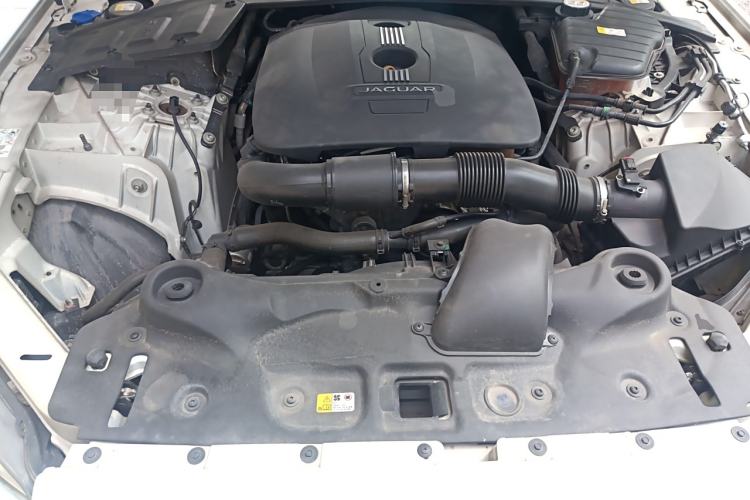 Used Jaguar XJ 2016 XJL 2.0T Two-Wheel-Drive Elegant Business Edition Engine Bay