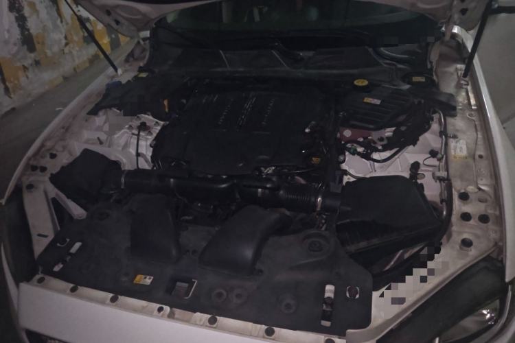 Used Jaguar XJ 2016 XJL 3.0 SC Two-Wheel-Drive Elegant Business Edition Engine Bay