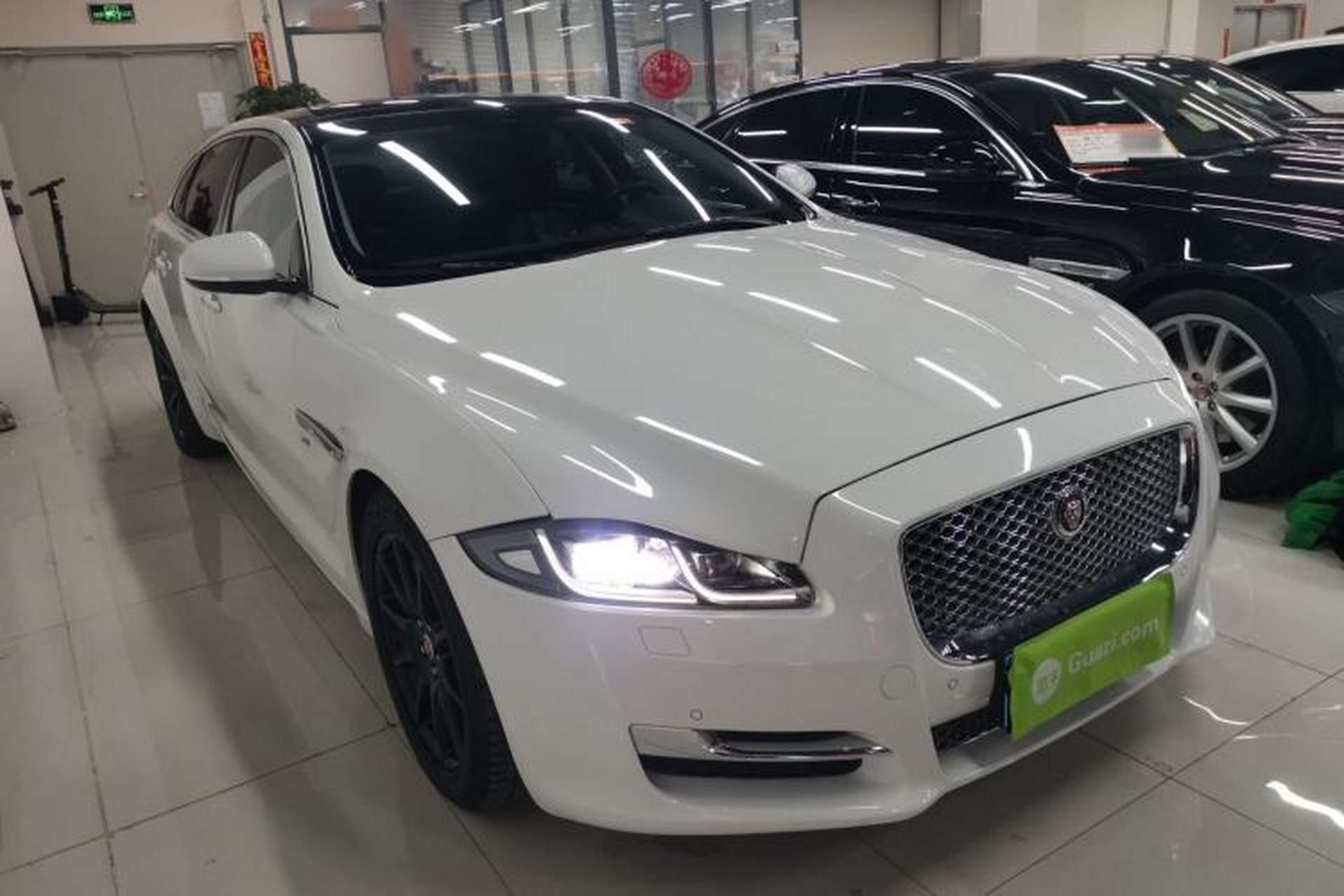 Used Jaguar XJ 2016 XJL 3.0 SC Two-Wheel-Drive Elegant Business Edition Exterior 1