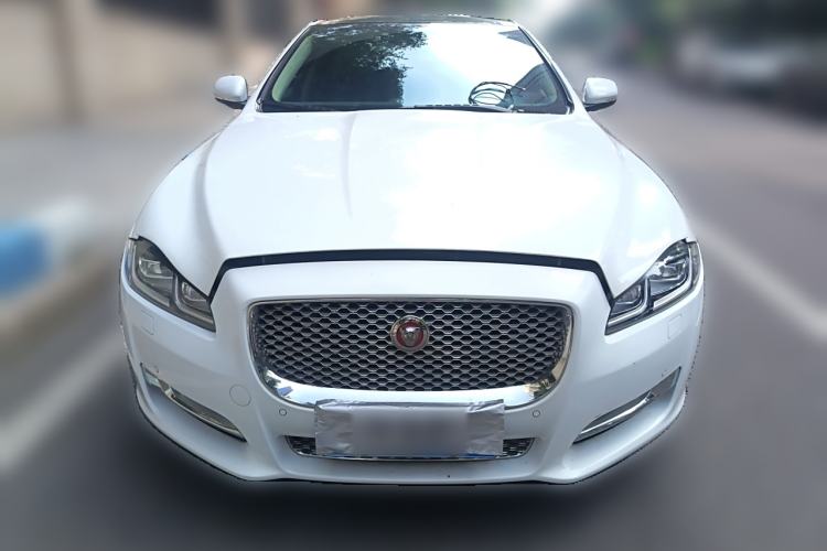 Used Jaguar XJ 2016 XJL 2.0T Two-Wheel-Drive Elegant Business Edition Exterior 1