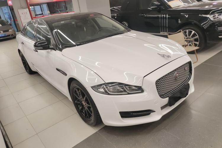 Used Jaguar XJ 2016 XJL 2.0T Two-Wheel-Drive Elegant Business Edition Exterior 2