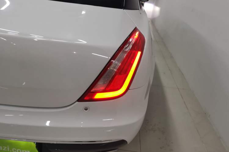 Used Jaguar XJ 2016 XJL 3.0 SC Two-Wheel-Drive Elegant Business Edition Exterior 3