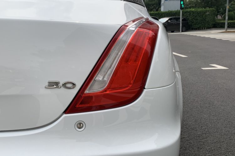 Used Jaguar XJ 2016 XJL 3.0 SC Two-Wheel-Drive Elegant Business Edition Exterior 7