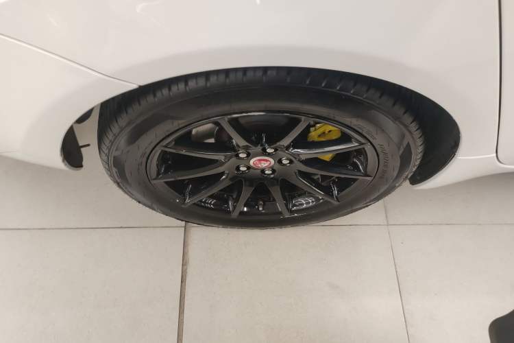 Used Jaguar XJ 2016 XJL 2.0T Two-Wheel-Drive Elegant Business Edition Exterior 8