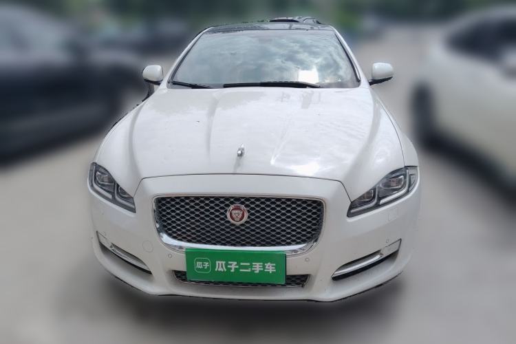 Used Jaguar XJ 2016 XJL 2.0T Two-Wheel-Drive Elegant Business Edition Front