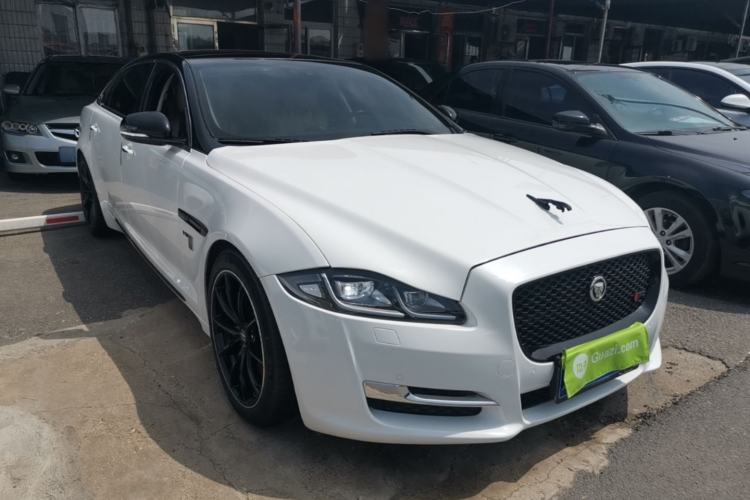 Used Jaguar XJ 2016 XJL 3.0 SC Four-Wheel Drive Panoramic Business Edition Front Right 45 Deg