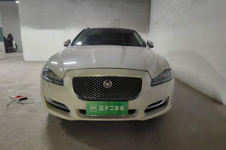 Used Jaguar XJ 2016 XJL 2.0T Two-Wheel-Drive Elegant Business Edition Front